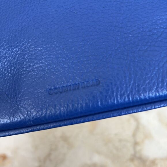 Country Road Australia Leather Zippered Wristlet Wallet - Picture 3 of 8